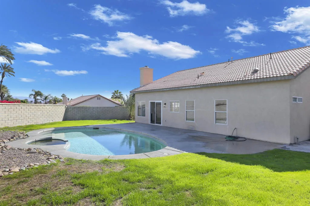 69624 Northhampton Avenue, Cathedral City, California 92234 home-pic-28